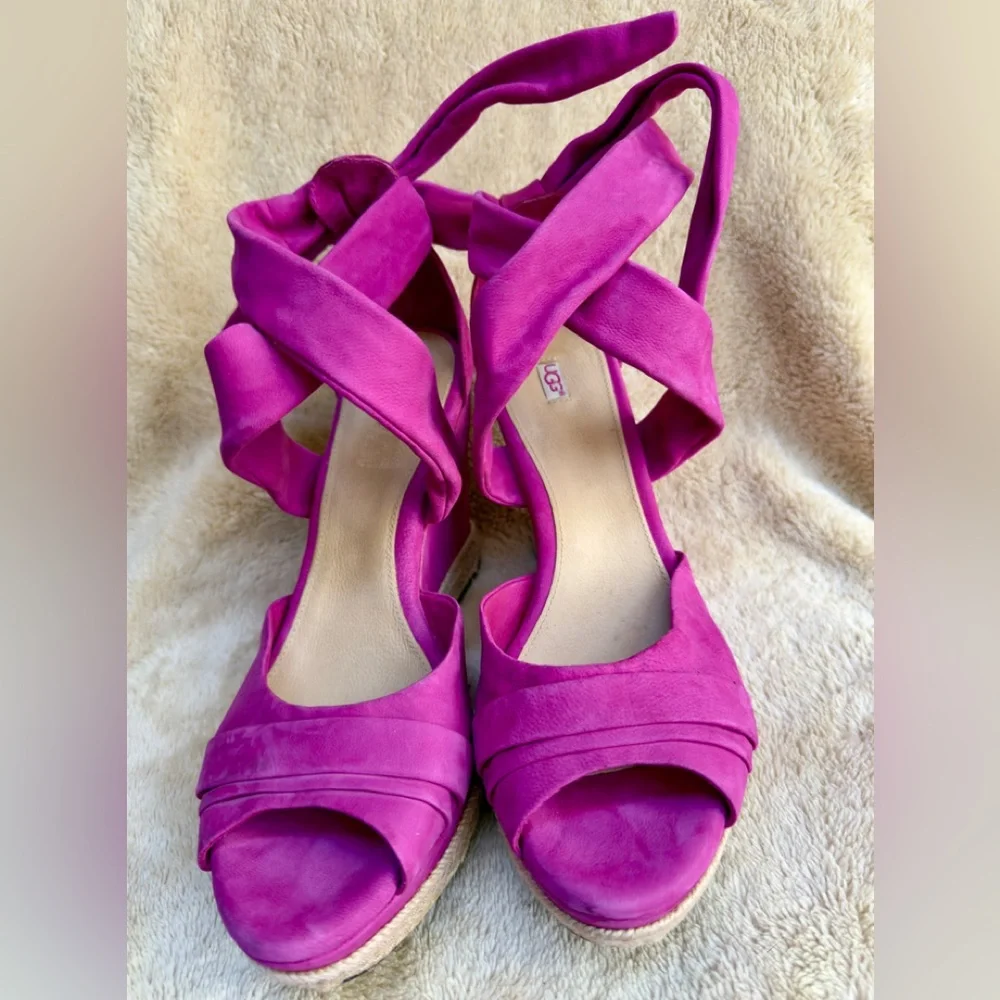 UGG Lucianna Platform Wedge Strappy Party Date Night Pink‎ Sandals Sz 10 EUC